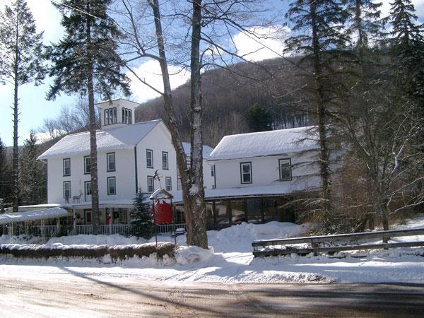 Colonial Inn Pine Hill Exterior foto